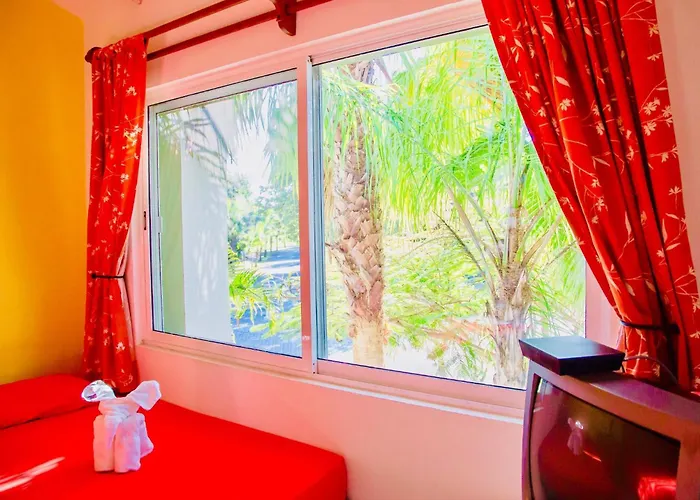 Playacar - Executive Budget With Swimming Pool Air Conditioning And Parking Gasthuis 4*