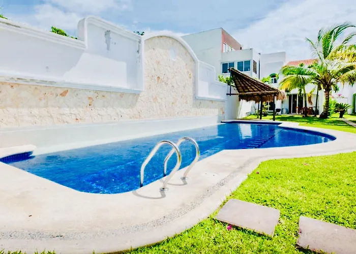 Playacar - Executive Budget With Swimming Pool Air Conditioning And Parking Gasthuis