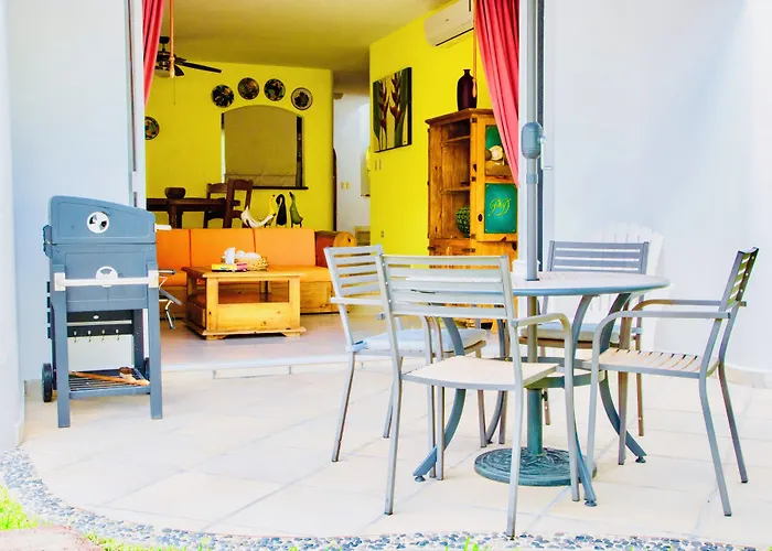 Gasthuis Playacar - Executive Budget With Swimming Pool Air Conditioning And Parking